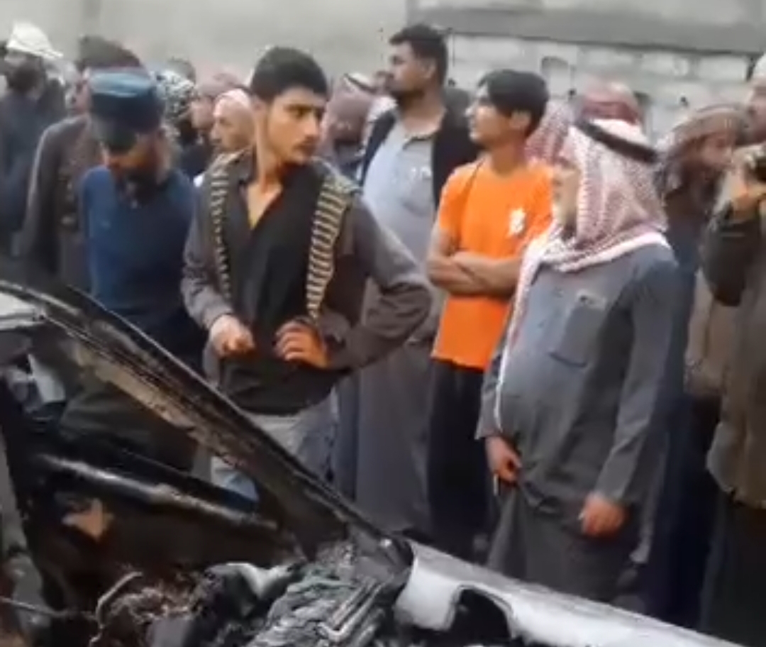 اشتبـ ـاكات في مدينة البوكمال بعد محاولة اقتحام منزل الشيخ ايمن الدندل احد شيوخ قبيلة العكيدات