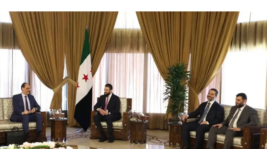 مباحثات سورية – تركية رفيعة في دمشق: تأكيد على وحدة الأراضي السورية، مناقشة مستقبل “قسد”، وتعاون أمني وعسـ ـكري في مواجهة التحديات الإقليمية