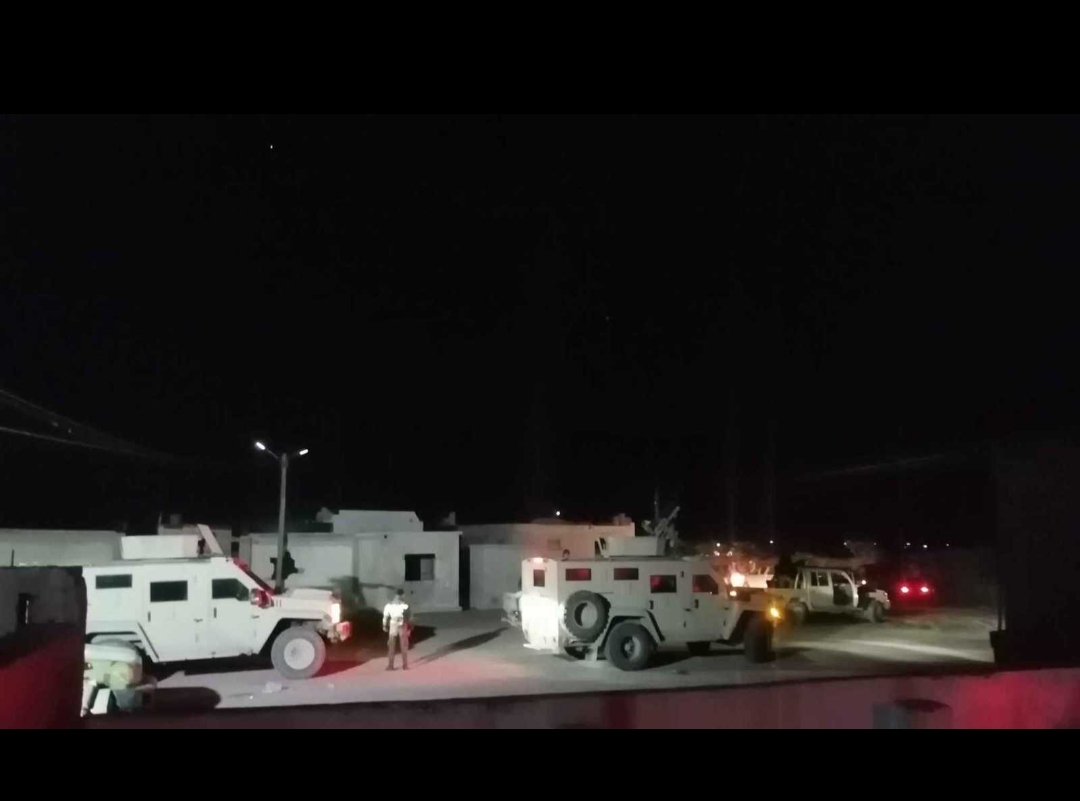 في ذكرى مجـ ـزرة الشعيطات… البلدة تواجه حصارًا وتصعيدًا جديدًا من ميليـ ـشيا “قسد”